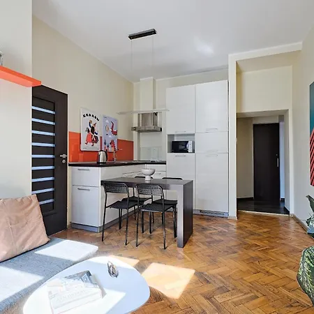 Urban Nest Dietla 69-8a Apartment