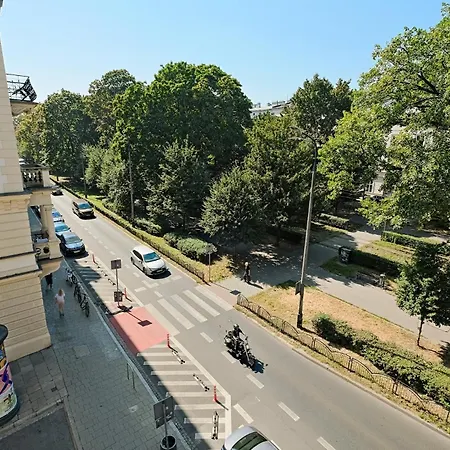Urban Nest Dietla 69-8a Apartment